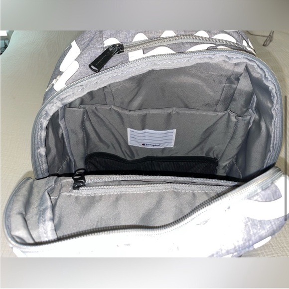 Champion backpack with scripted logo design and grey color - Picture 4 of 7